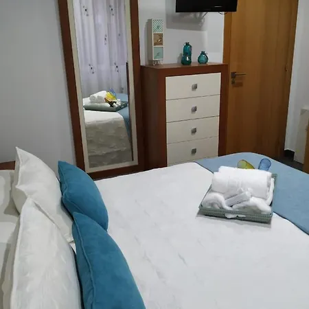 Blanco Y Lopez Apartment