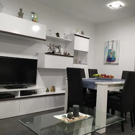 Blanco Y Lopez דירה צה